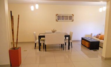 VENTA CHALET 6 AMBIENTES EN VILLA ADELINA