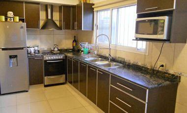 VENTA CHALET 6 AMBIENTES EN VILLA ADELINA