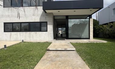 Casa en Los Alisos, Nordelta.