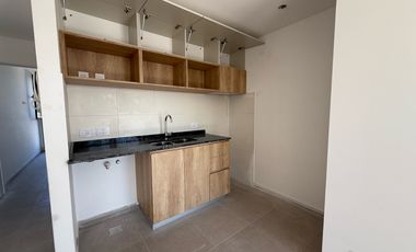 Pozo a la venta en Moron - Departamento con PATIO