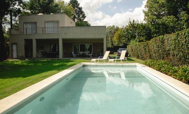 EL TREBOL - CASA EN ALQUILER TEMPORARIO Y VENTA