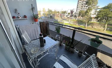 Venta de departamento de 4 ambientes con balcón y baulera en Wilde