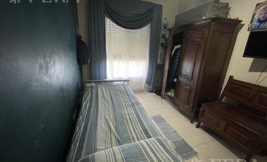 Venta de departamento de 4 ambientes con balcón y baulera en Wilde