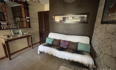 Venta de departamento de 4 ambientes con balcón y baulera en Wilde