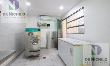 Local en  Arzobispo Espinosa al 300, La Boca