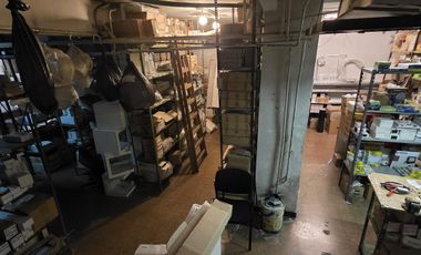 Local en Alquiler en Uruguay y Santa Fe, Barrio Norte