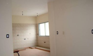 PH 4 ambientes con patio y cochera - Reciclado