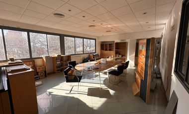 Edificio comercial en alquiler en Chacarita