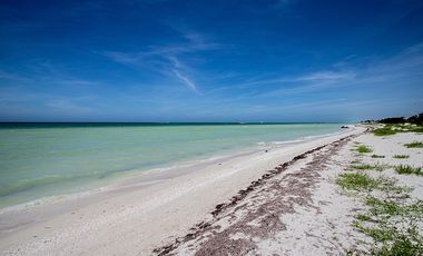 Renta Casa en Chicxulub Yucatan a 30 metros del mar