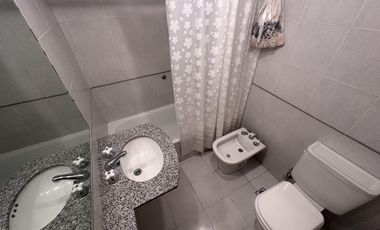 Departamento en  torre, alquiler sin muebles 4 ambientes con cochera