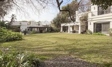 Casa 6 Ambientes - Las Lomas-La Merced