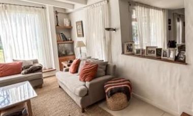 Casa 6 Ambientes - Las Lomas-La Merced