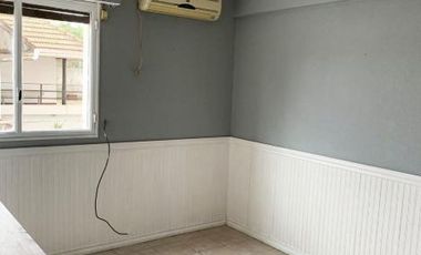 DEPARTAMENTO A  CUADRAS ESTACION DE TEMPERLEY