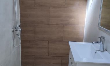 Casa de tres ambientes, en alquiler, en Martínez