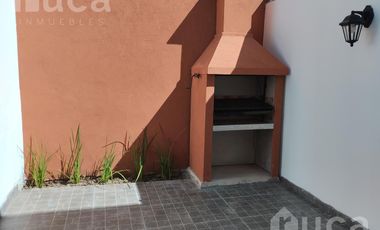 Casa de tres ambientes, en alquiler, en Martínez