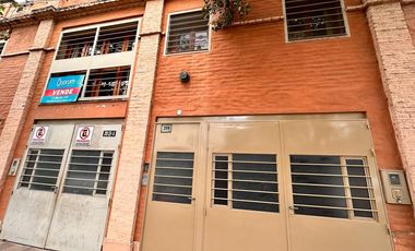 Departamento de categoría de 3 dormitorios y cochera, Barrio Obispo Piedrabuena