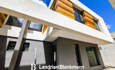 Dúplex 3 dormitorios en venta en Confluencia Rural