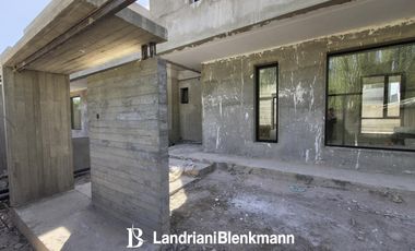 Dúplex 3 dormitorios en venta en Confluencia Rural