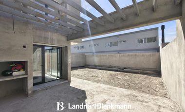 Dúplex 3 dormitorios en venta en Confluencia Rural