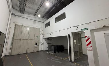 Deposito con oficinas - 252 m2 - Venta - Sarandi.