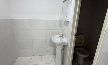 Deposito con oficinas - 252 m2 - Venta - Sarandi.