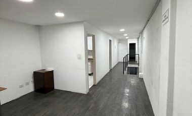 Deposito con oficinas - 252 m2 - Venta - Sarandi.