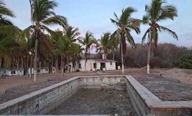 VENTA TERRENO A PIE DE PLAYA ZONA CHAMELA JALISCO
