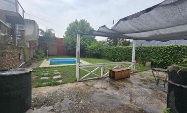 Casa en  Burzaco