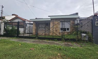 Casa en  Burzaco