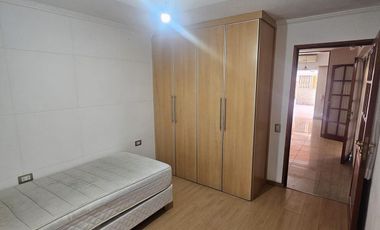 Moderna casa en Granadero Baigorria, Barrio Los Naranjos