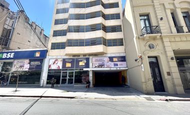 COCHERA EN VENTA CENTRO -SEGURIDAD -  ASCENSOR -ESCRITURA