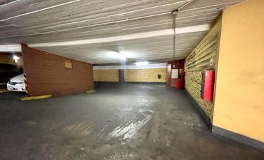 COCHERA EN VENTA CENTRO -SEGURIDAD -  ASCENSOR -ESCRITURA