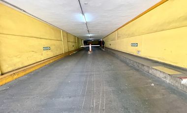 COCHERA EN VENTA CENTRO -SEGURIDAD -  ASCENSOR -ESCRITURA