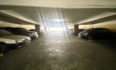 COCHERA EN VENTA CENTRO -SEGURIDAD -  ASCENSOR -ESCRITURA