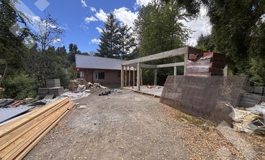 VENTA CABAÑA CON COSTA DE ARROYO EN SAN MARTÍN DE LOS ANDES