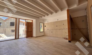 VENTA CABAÑA CON COSTA DE ARROYO EN SAN MARTÍN DE LOS ANDES