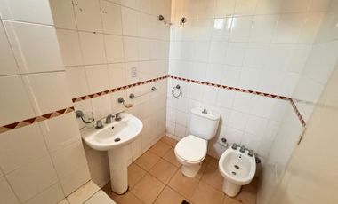 Amplio departamento de 1 dormitorio en VENTA en Monteagudo al 700, Barrio Norte