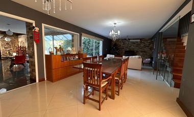 Casa en Venta 5 Dormitorios en Barrio Privado  Aguadas - Funes