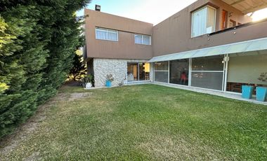 Casa en Venta 5 Dormitorios en Barrio Privado  Aguadas - Funes