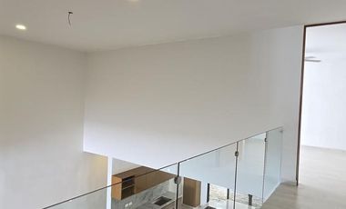 CASA EN VENTA, 4 RECAMARAS, PRIVADA NORTEMERIDA, ENTREGA MARZO 2024