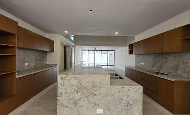 CASA EN VENTA, 4 RECAMARAS, PRIVADA NORTEMERIDA, ENTREGA MARZO 2024