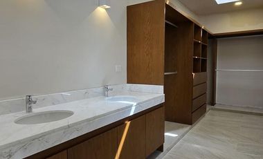 CASA EN VENTA, 4 RECAMARAS, PRIVADA NORTEMERIDA, ENTREGA MARZO 2024