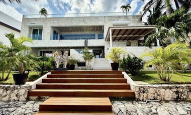 Casa en Canales Puerto Cancún