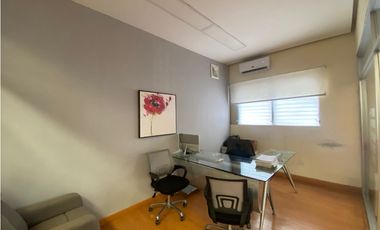 VENTA DE GALERA EN LA LOCERIA CON OFICINAS 4000M2