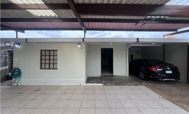 VENTA DE CASA EN CHANIS CON TERRAZA 247MT2 AS