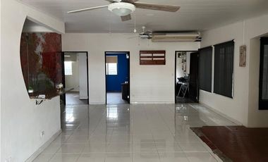 VENTA DE CASA EN CHANIS CON TERRAZA 247MT2 AS