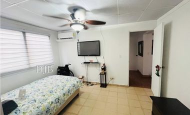 VENTA DE CASA EN ALTOS DEL ROMERAL EN PARQUE LEFEVRE