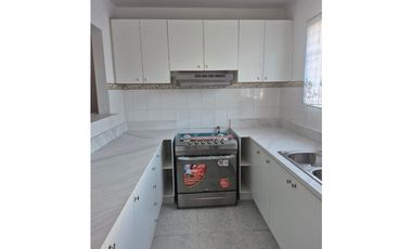 Alquiler de casa en San Antonio Calle Cerrada linea blanca