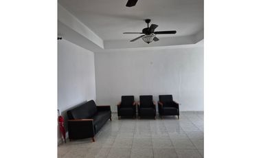 Alquiler de casa en San Antonio Calle Cerrada linea blanca