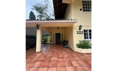 ALQUILER DE CASA EN CLAYTON 5 RECAMARAS